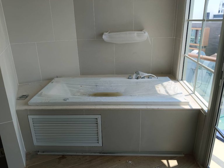 งานติดตั้งอ่างอาบน้ำ โรงแรมเอวัน พัทยา